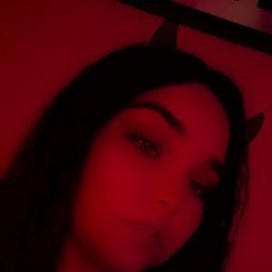 Meet your Posher, Lynea